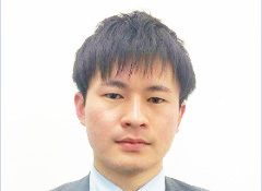 営業先輩社員画像